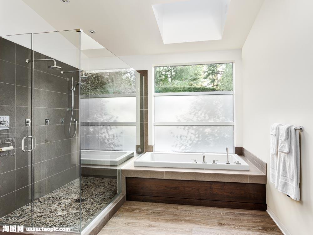 How to Choose the Best Safety Glass for Shower Room?